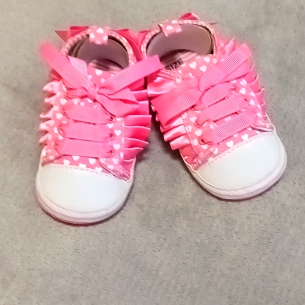 Tiger brand Baby Tennis Shoe in Pink & White.